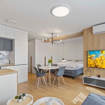 브라티슬라바 Lam Concrete - Ac - Balcony 아파트 외부 사진
